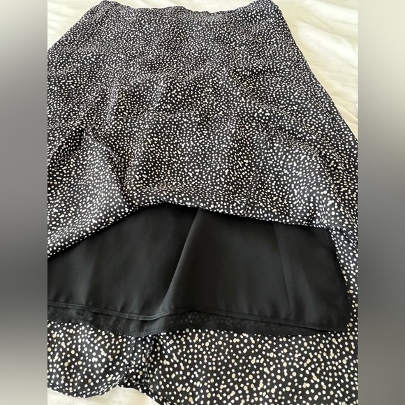 Y2K Polka Dot Flowy Skirt - Picture 8 of 8